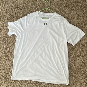Under armour shirt size 2xl